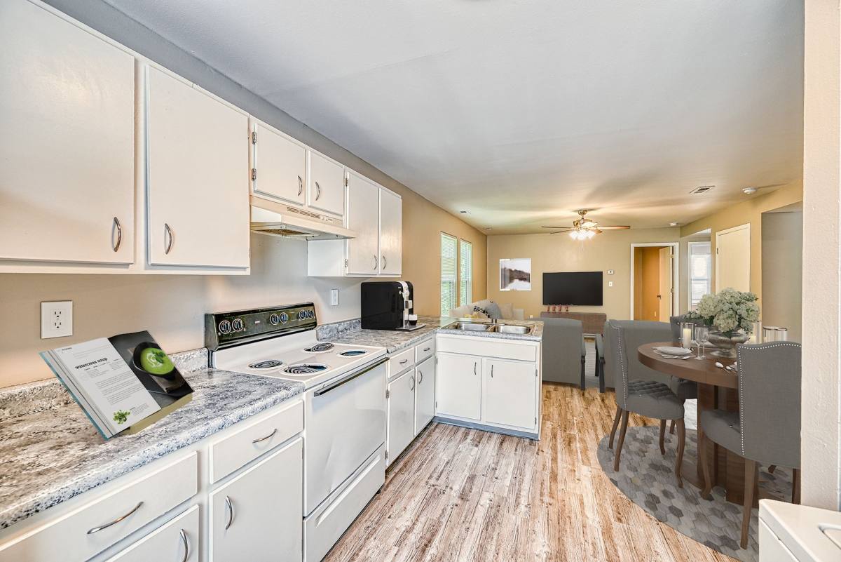 Apartment for rent at 412 S Main St, Warrensburg, MO 64093