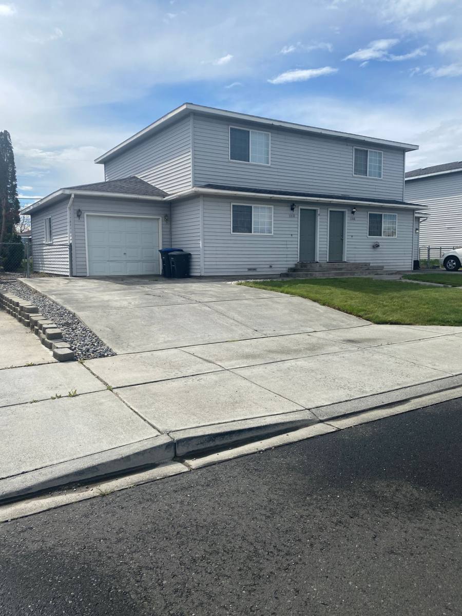 Apartment for rent at 1308 1310 W Lakeside Dr, Moses Lake, WA 98837