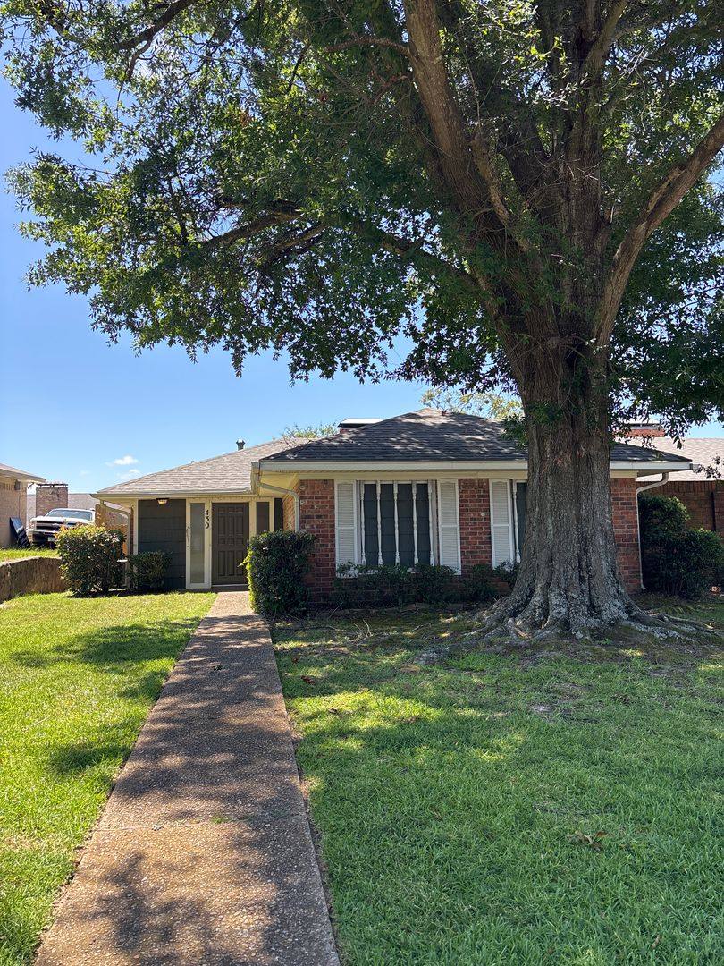 Apartment for rent at 430-434 Top Hill, Tyler, TX 75703