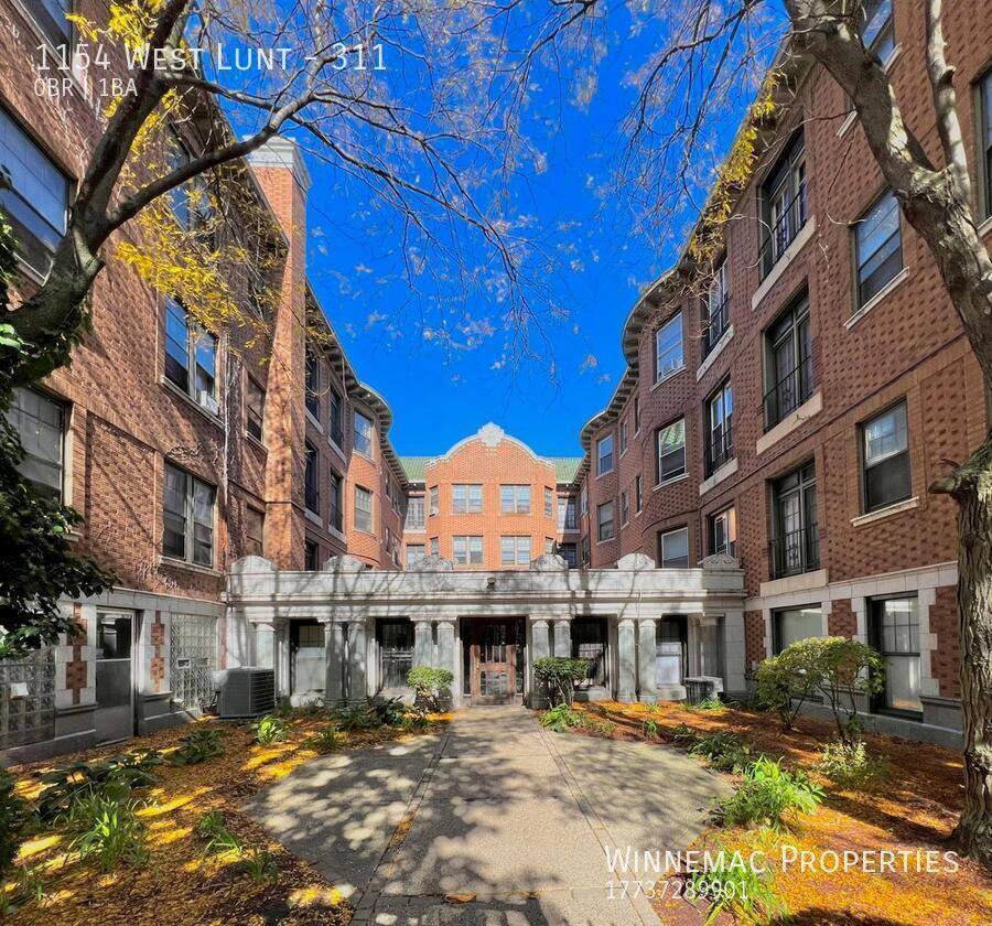 Apartment for rent at 1154 W Lunt, Chicago, IL 60626