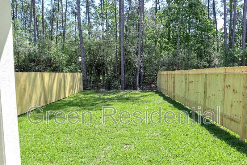 Townhouse for rent at 118 Artesian Way, New Caney, TX 77357