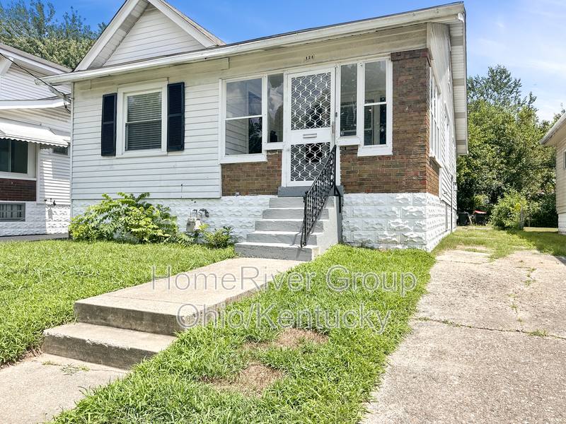 House for rent at 121 N 38th St, Louisville, KY 40212