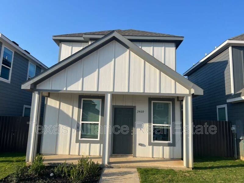 House for rent at 3403 Valley Vista Dr, Hurst, TX 76053