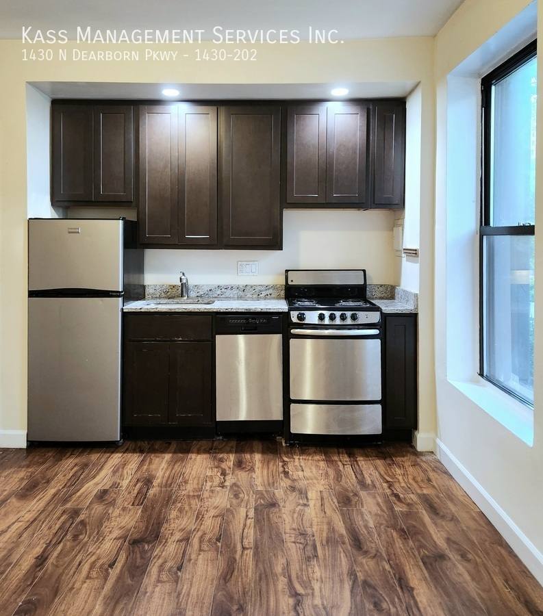 Apartment for rent at 1430 N Dearborn Parkway, Chicago, IL 60610