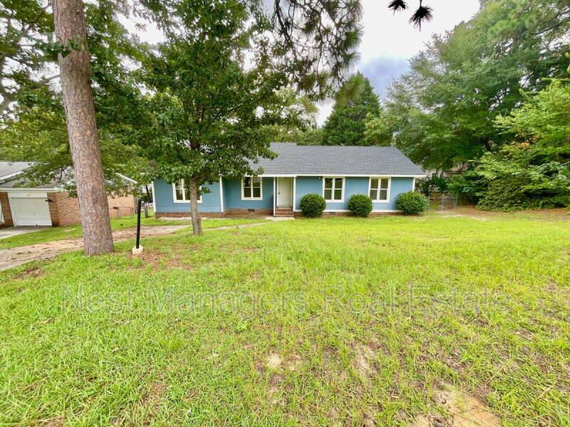 House for rent at 520 Nottingham Dr, Fayetteville, NC 28311