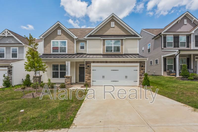 House for rent at 7126 Fauna Dr, Charlotte, NC 28215