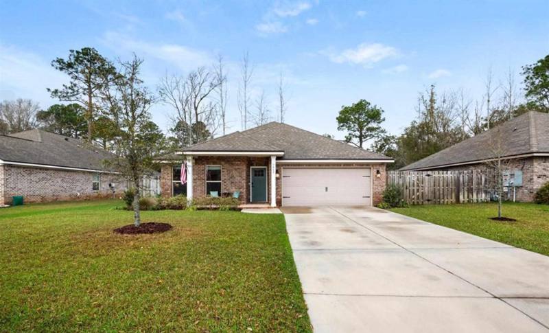 House for rent at 7941 Huntington Creek Lane, Pensacola, FL 32526