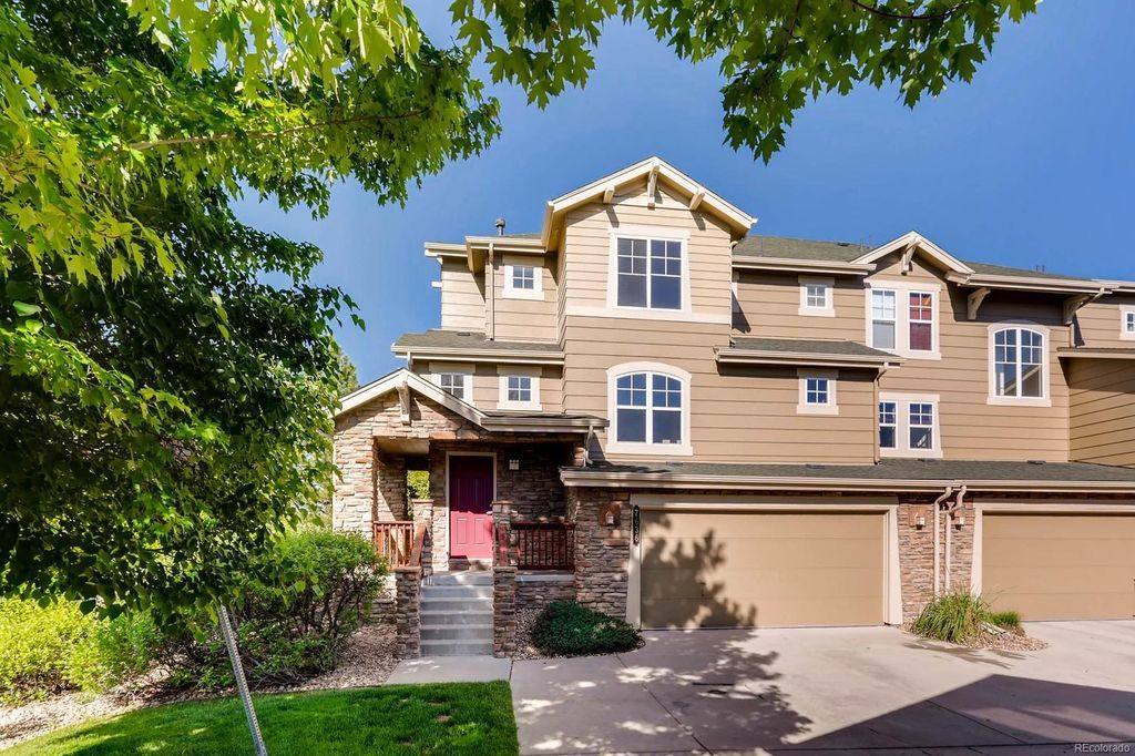 Townhouse for rent at 7636 S Sicily Way, Aurora, CO 80016