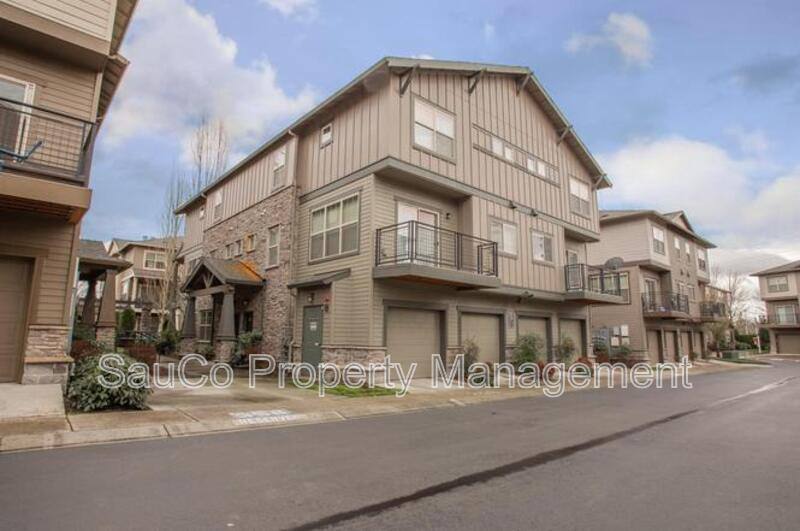 Townhouse for rent at 626 NE Newstead Lane, Beaverton, OR 97006