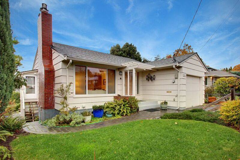 House for rent at 7023 40th Ave NE, Seattle, WA 98115