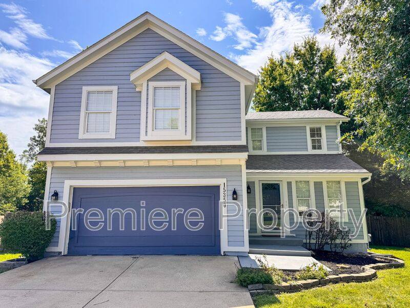 House for rent at 15350 Riley St, Overland Park, KS 66223