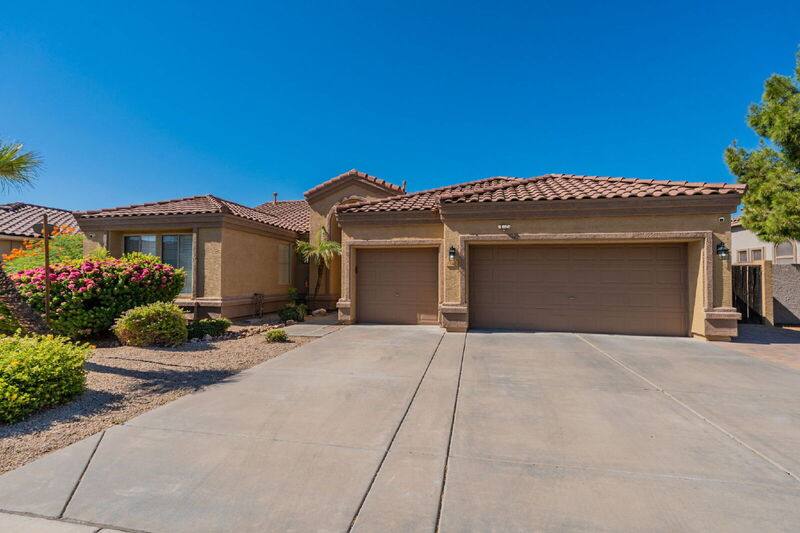 House for rent at 7167 W Abraham Lane, Glendale, AZ 85308