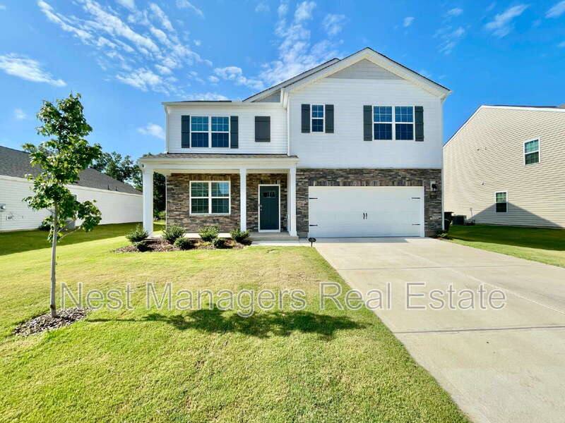 House for rent at 5623 Tantobie Rd, Fayetteville, NC 28314