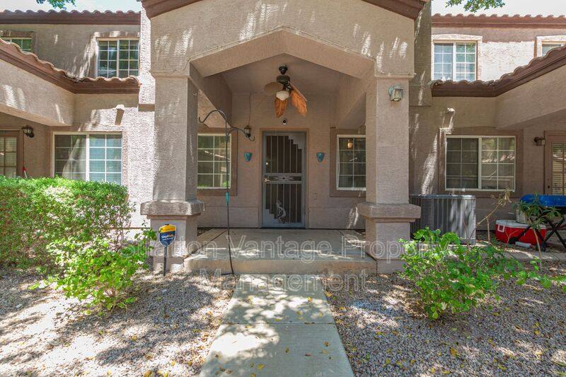 Townhouse for rent at 125 S 56th St #142, Mesa, AZ 85206