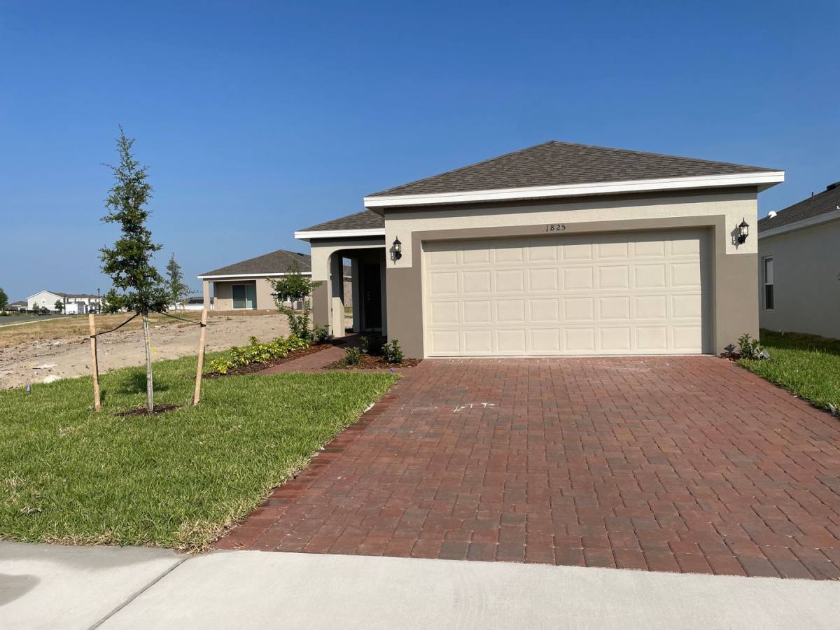 House for rent at 1825 Ross Hammock Ave, Groveland, FL 34736
