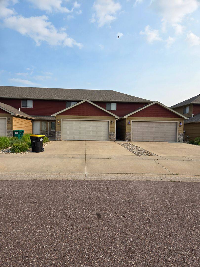 Townhouse for rent at 4515 E 53rd St, Sioux Falls, SD 57103