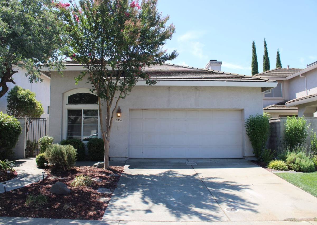 House for rent at 5364 Delta Dr, Rocklin, CA 95765