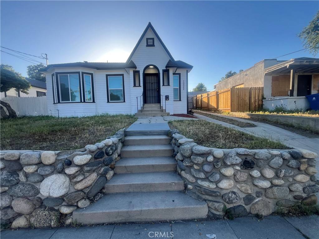 Apartment for rent at 10322 Plainview Ave, Tujunga, CA 91042