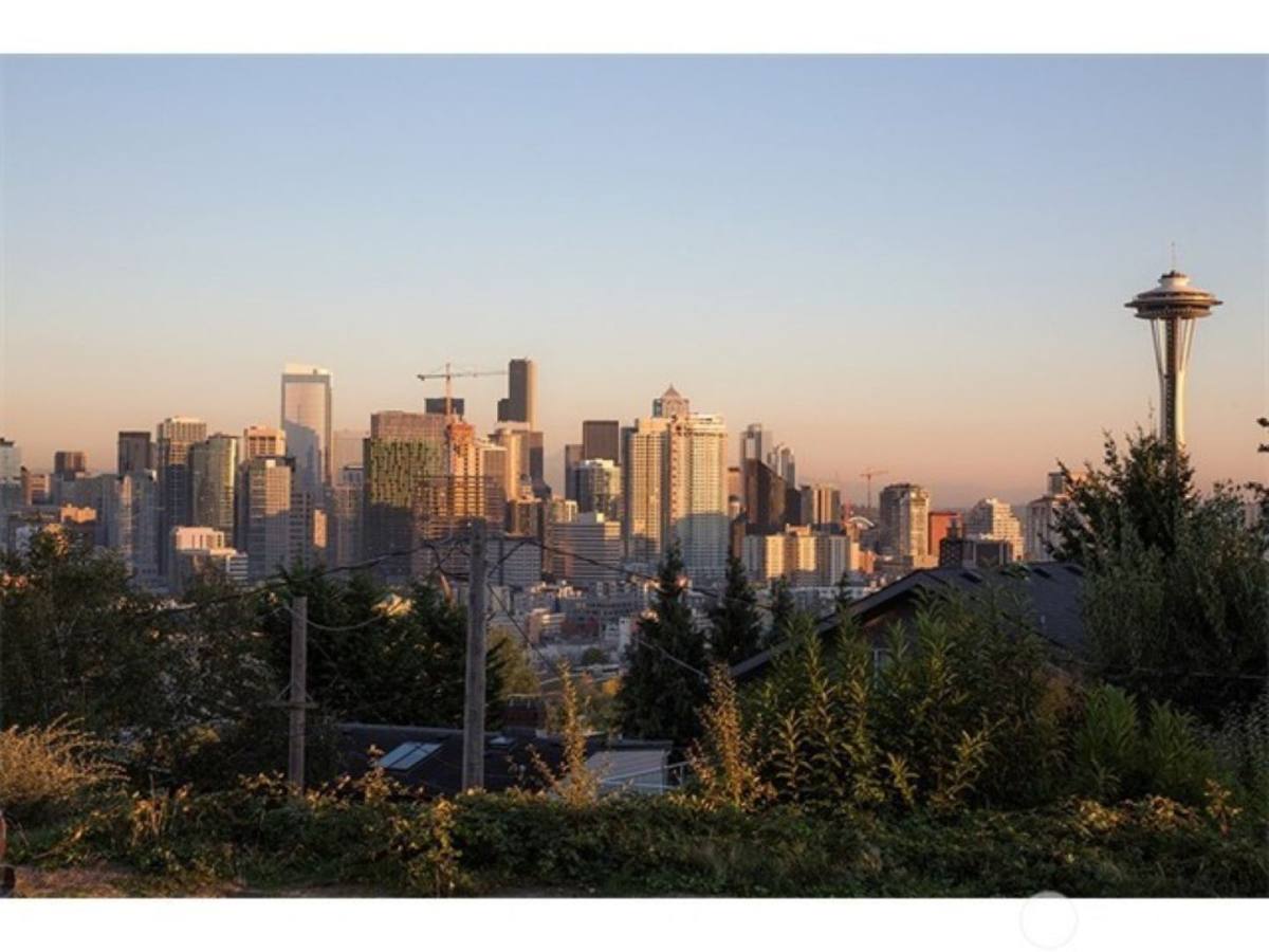 House for rent at 1103 Bigelow Ave N, Seattle, WA 98109