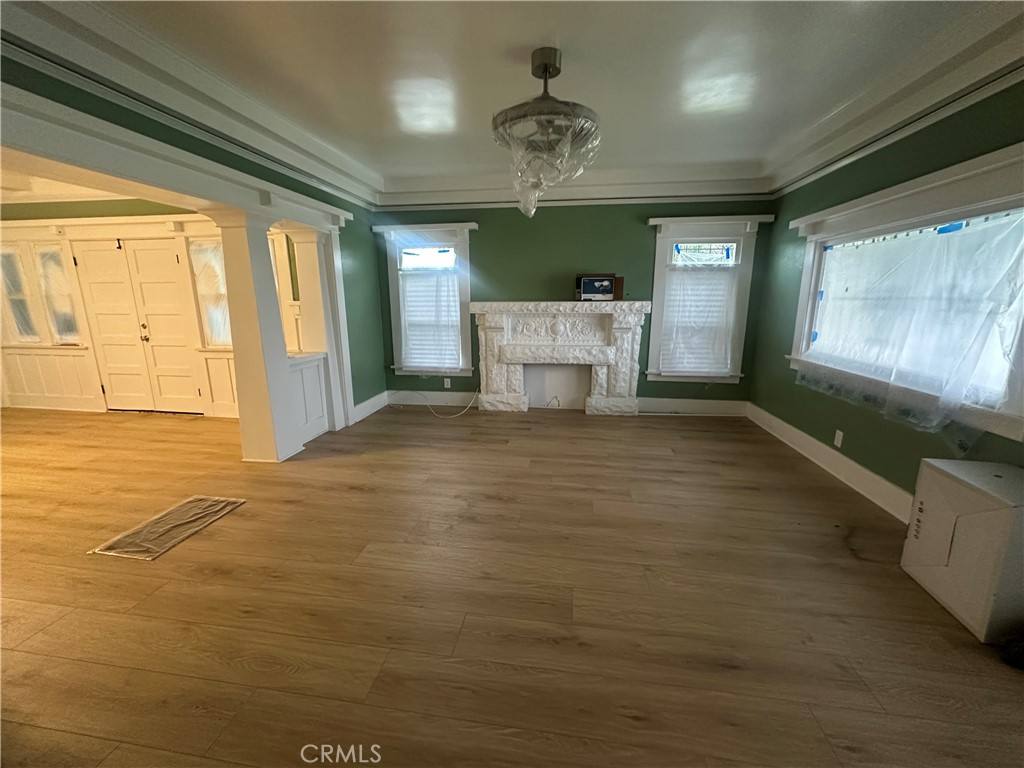 Apartment for rent at 1054 W 46th St, Los Angeles, CA 90037