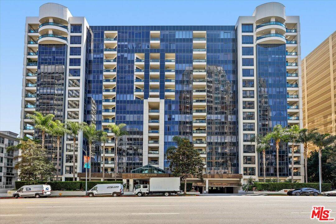 Apartment for rent at 10724 Wilshire Blvd #604, Los Angeles, CA 90024