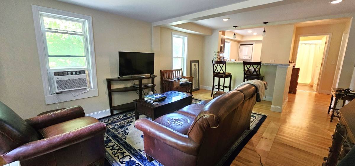 Apartment for rent at 389 E Allen, Burlington, VT 05401