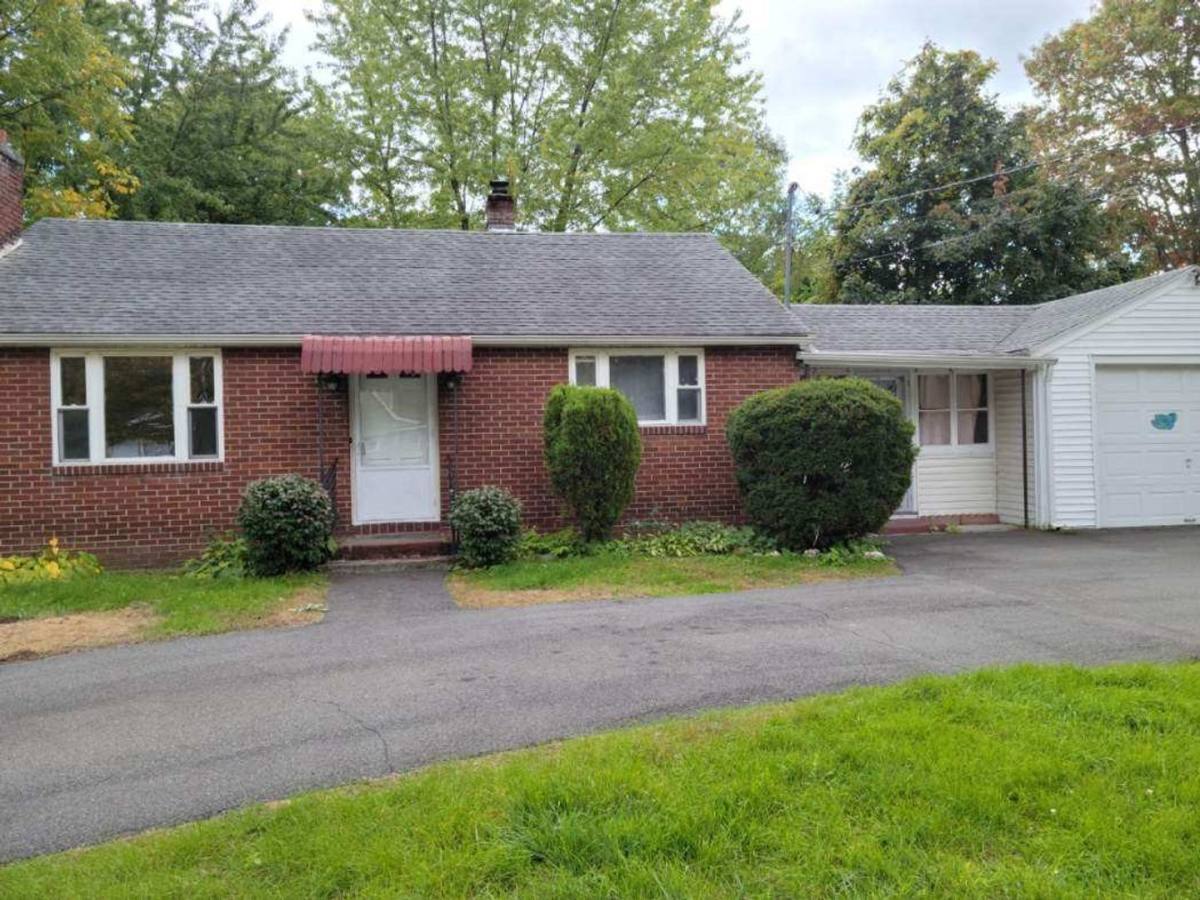 House for rent at 73 Valley Rd, Albany, NY 12205