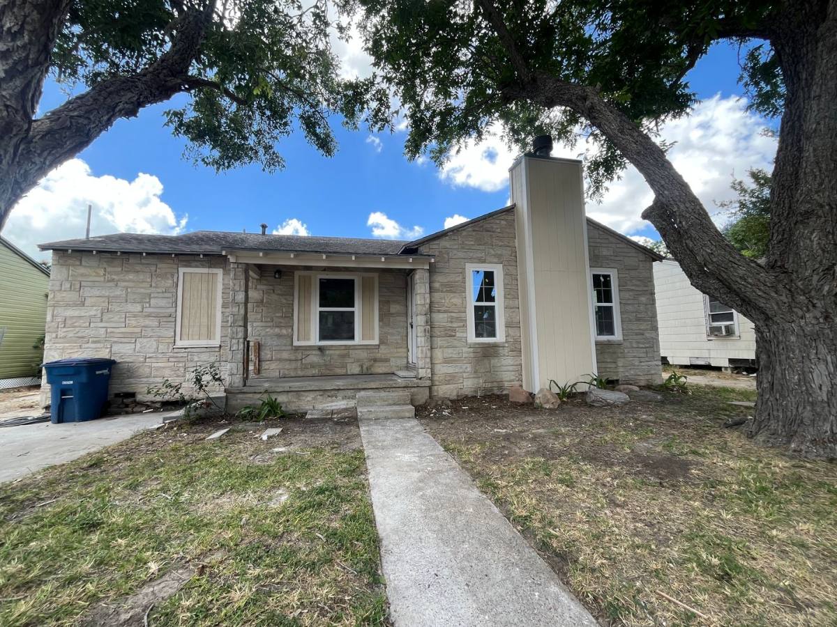 House for rent at 4106 Christie St, Corpus Christi, TX 78415