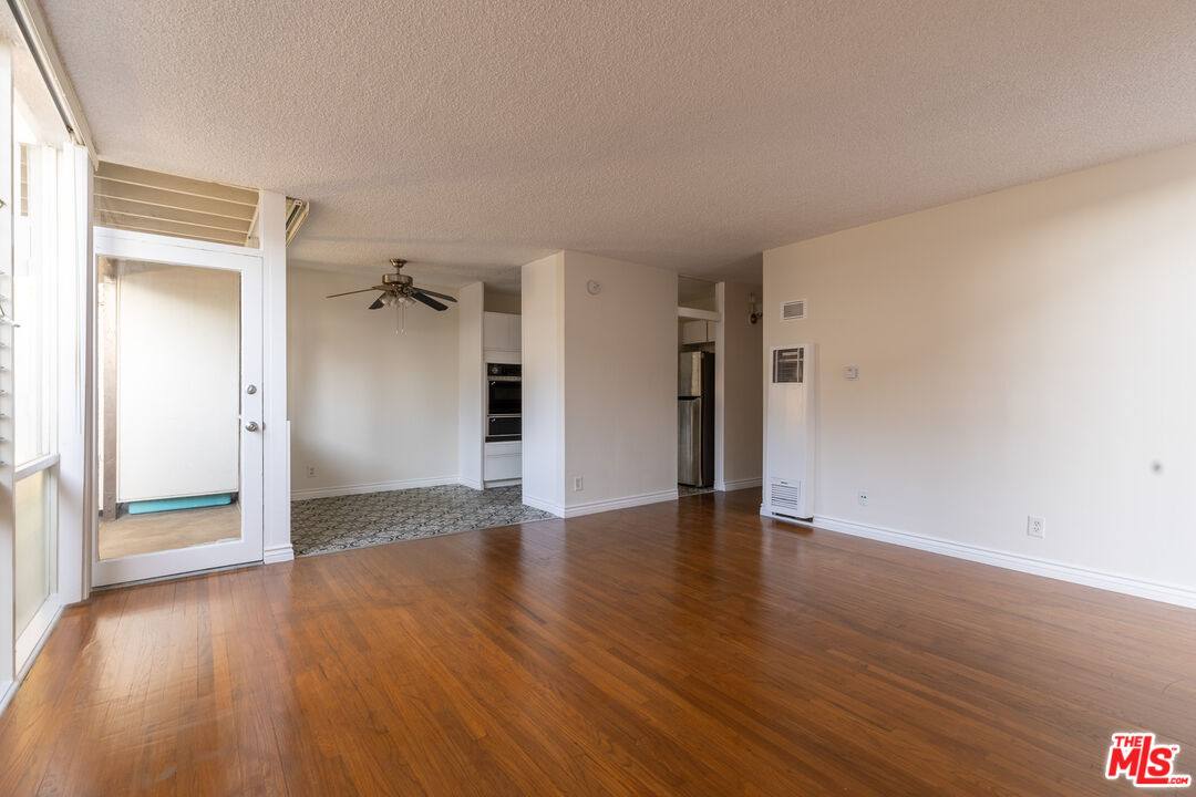 11131 Rose Ave #1-1, Los Angeles, CA 90034