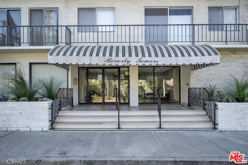 Apartment for rent at 1115 S Elm Dr #512, Los Angeles, CA 90035