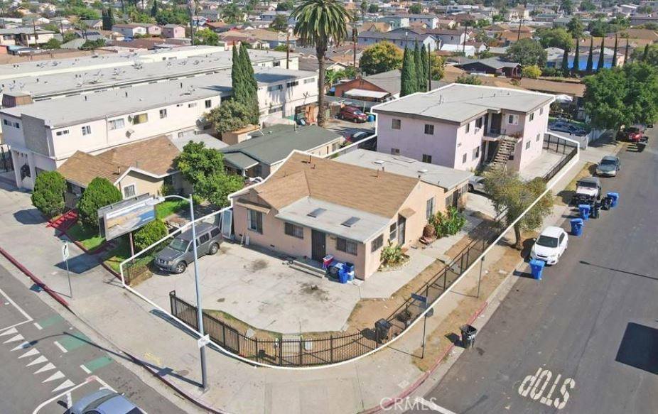 Apartment for rent at 11226 S Broadway, Los Angeles, CA 90061
