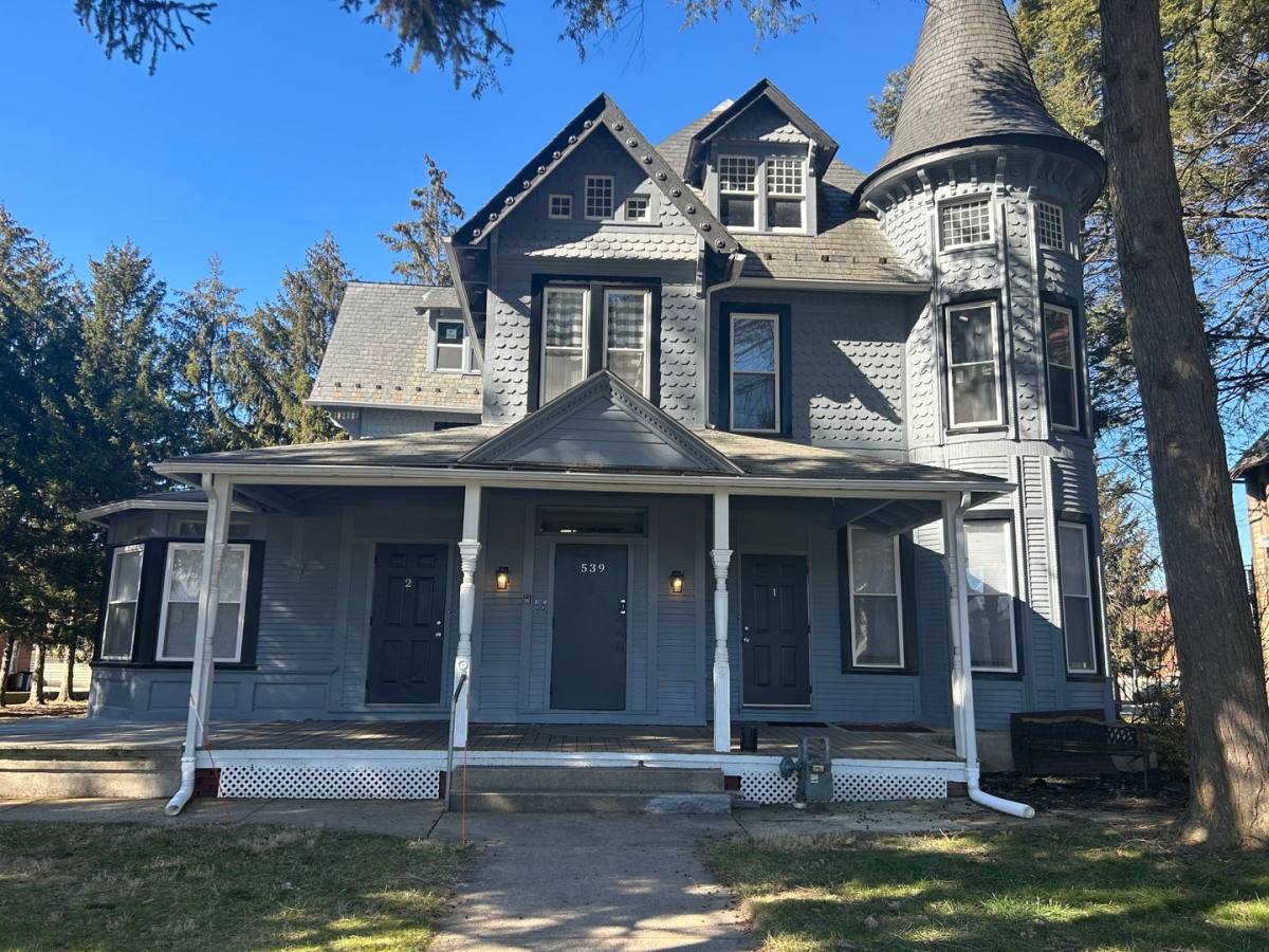 Apartment for rent at 539 Linden Ave, York, PA 17404