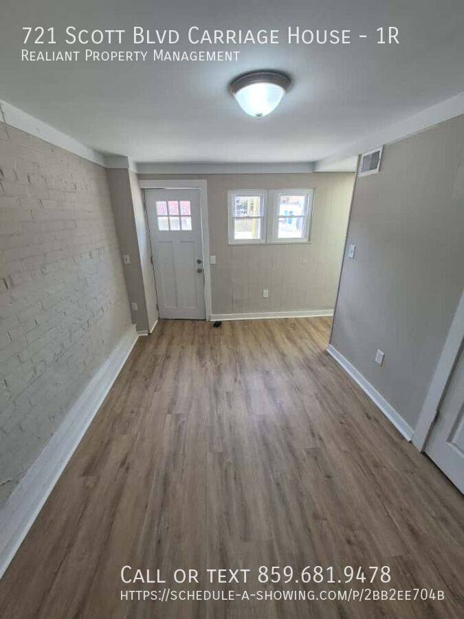 Apartment for rent at 721 Scott Blvd #1R, Covington, KY 41011