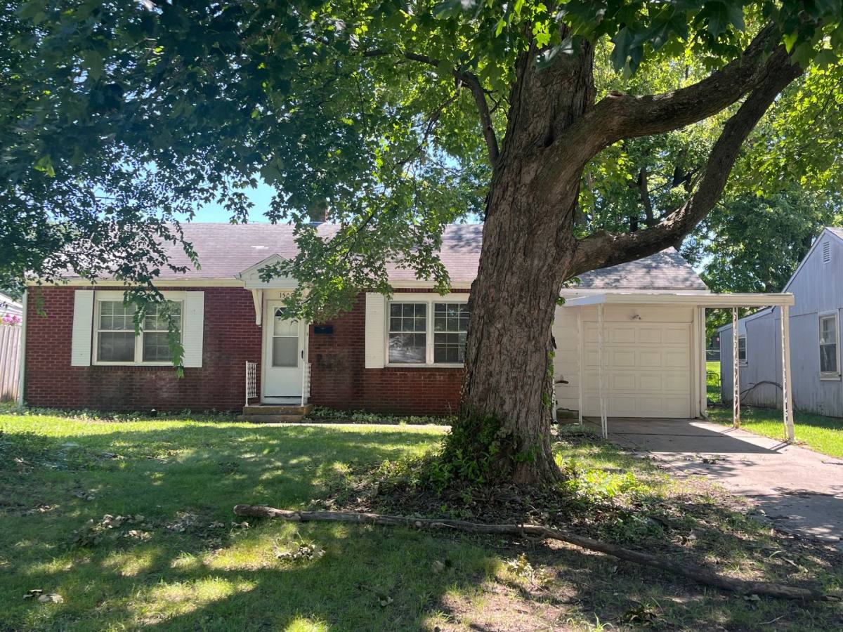 House for rent at 1500 S Pickwick, Springfield, MO 65804