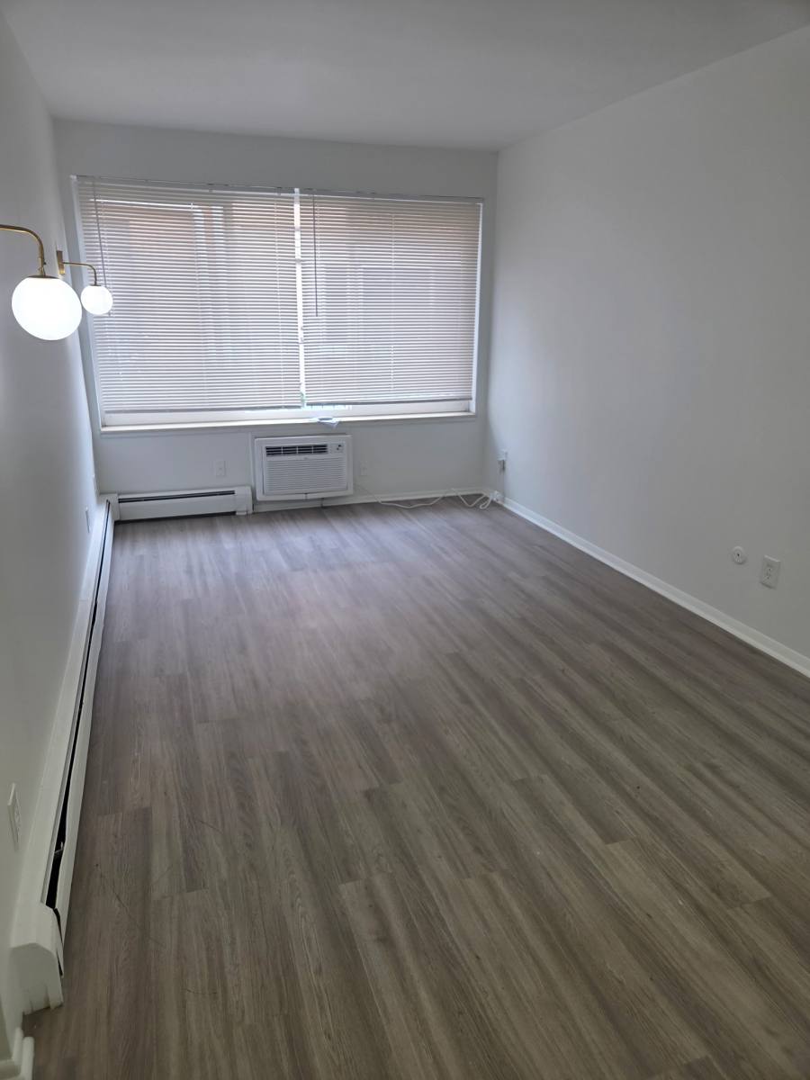 Apartment for rent at 420 Hill St #7, Ann Arbor, MI 48108