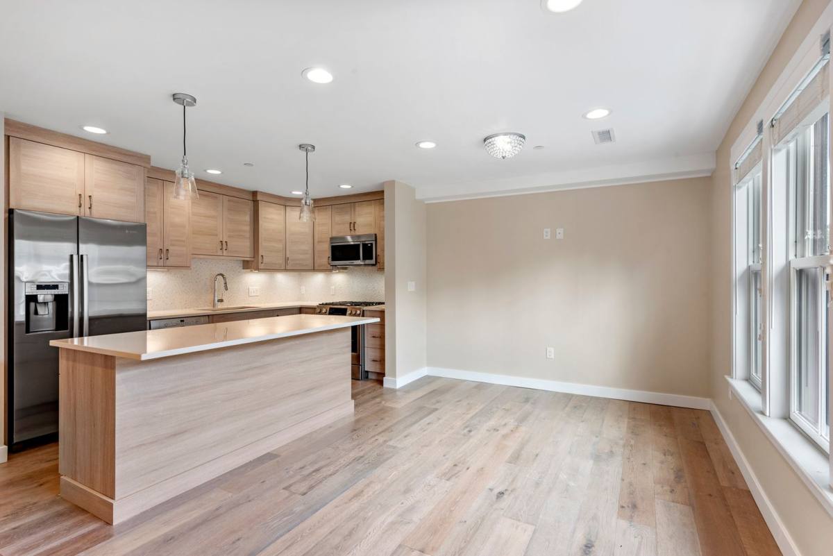 Apartment for rent at 94 Washington Square E, Salem, MA 01970