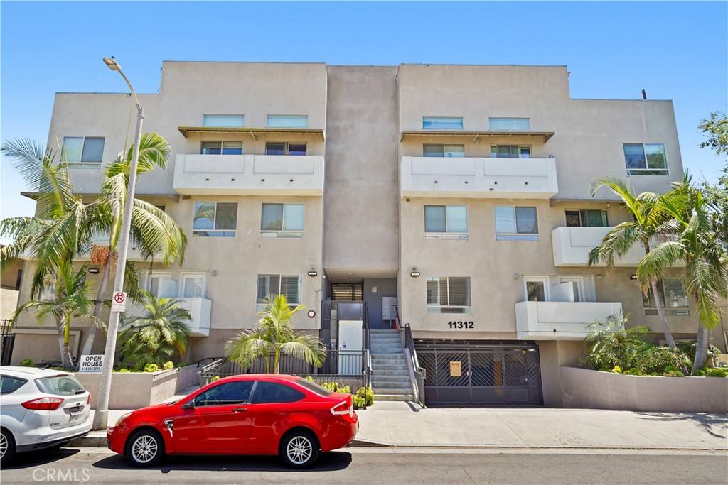 Condo for rent at 11312 Huston St #2-2, North Hollywood, CA 91601