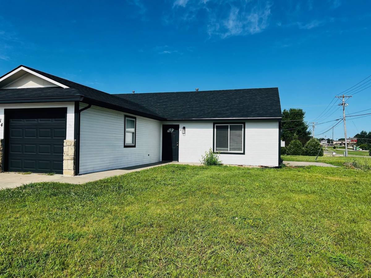 House for rent at 814 Windwood Dr, Junction City, KS 66441