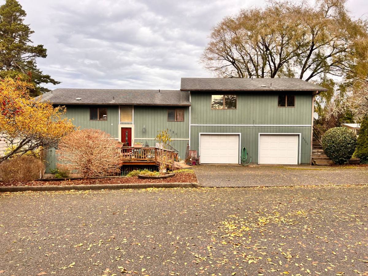 Apartment for rent at 1616 17th St, North Bend, OR 97459