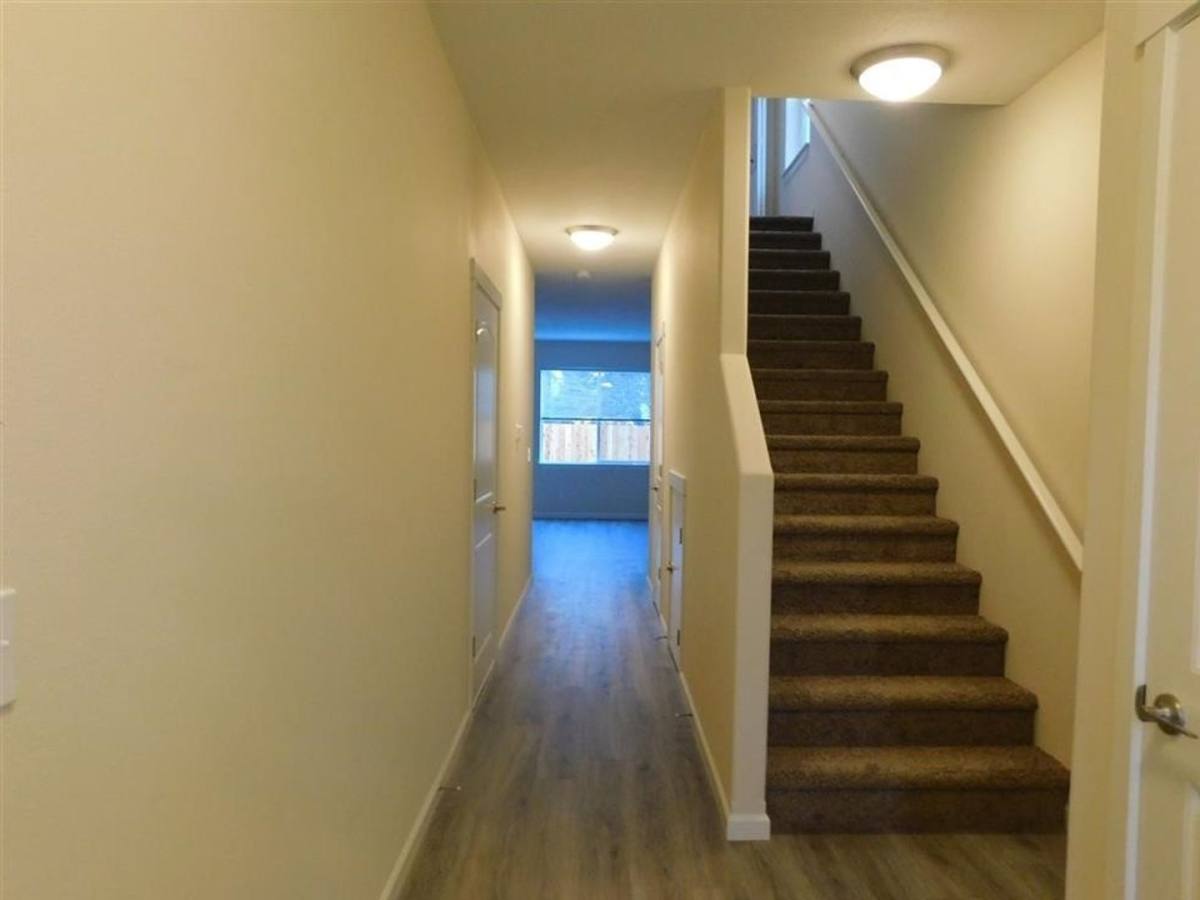 Apartment for rent at 1170 - 1172 SE Academy St, Dallas, OR 97338