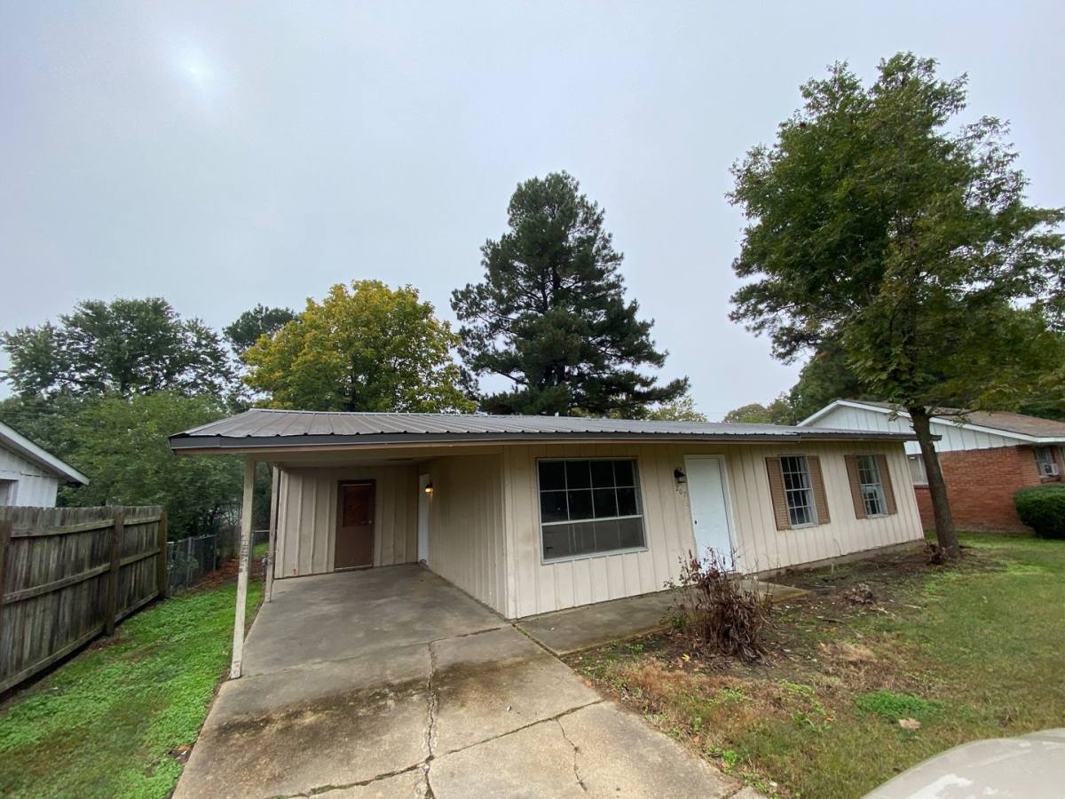 House for rent at 207 Roseclair, Jonesboro, AR 72401