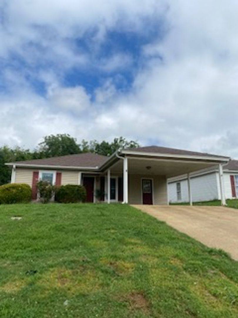 House for rent at 121 Tomlinson Dr, Starkville, MS 39759