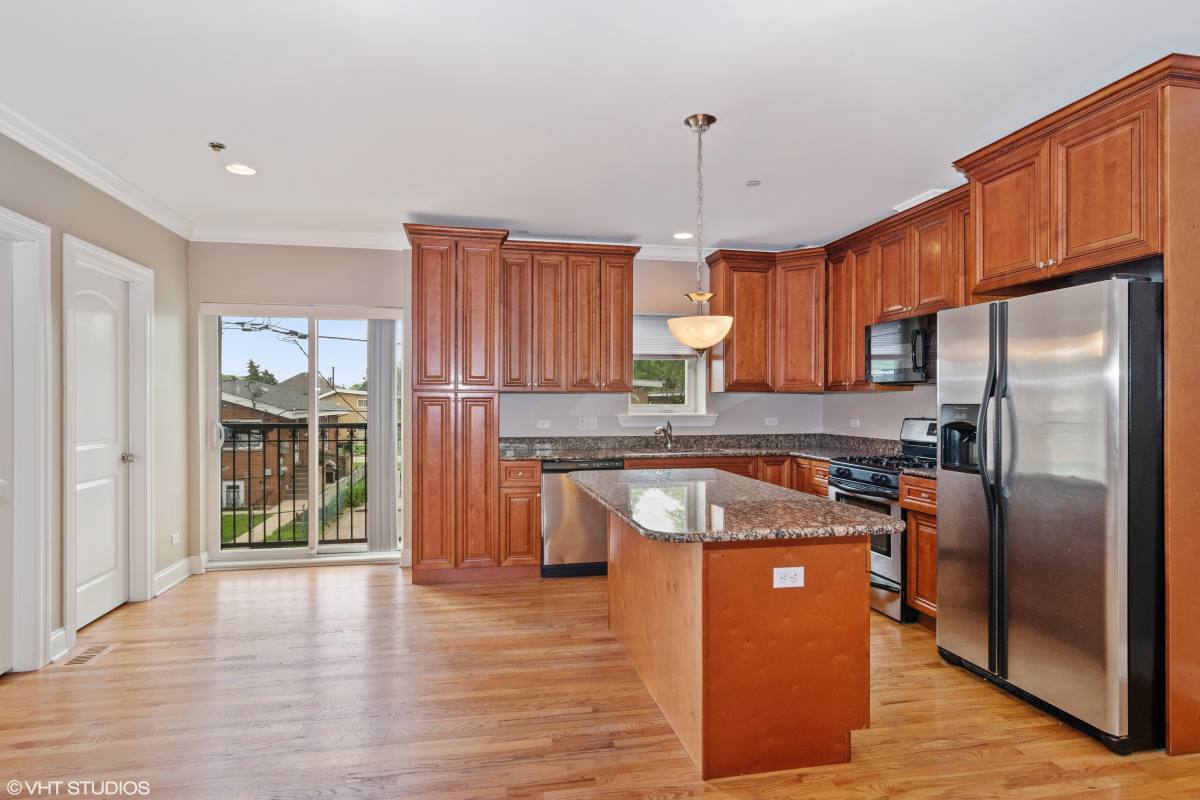 Townhouse for rent at 3880 Wehrman Ave, Schiller Park, IL 60176