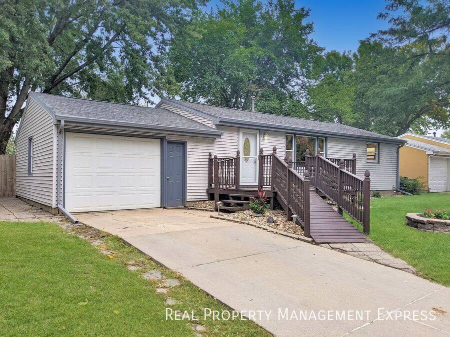 House for rent at 5800 W 15th St, Sioux Falls, SD 57106