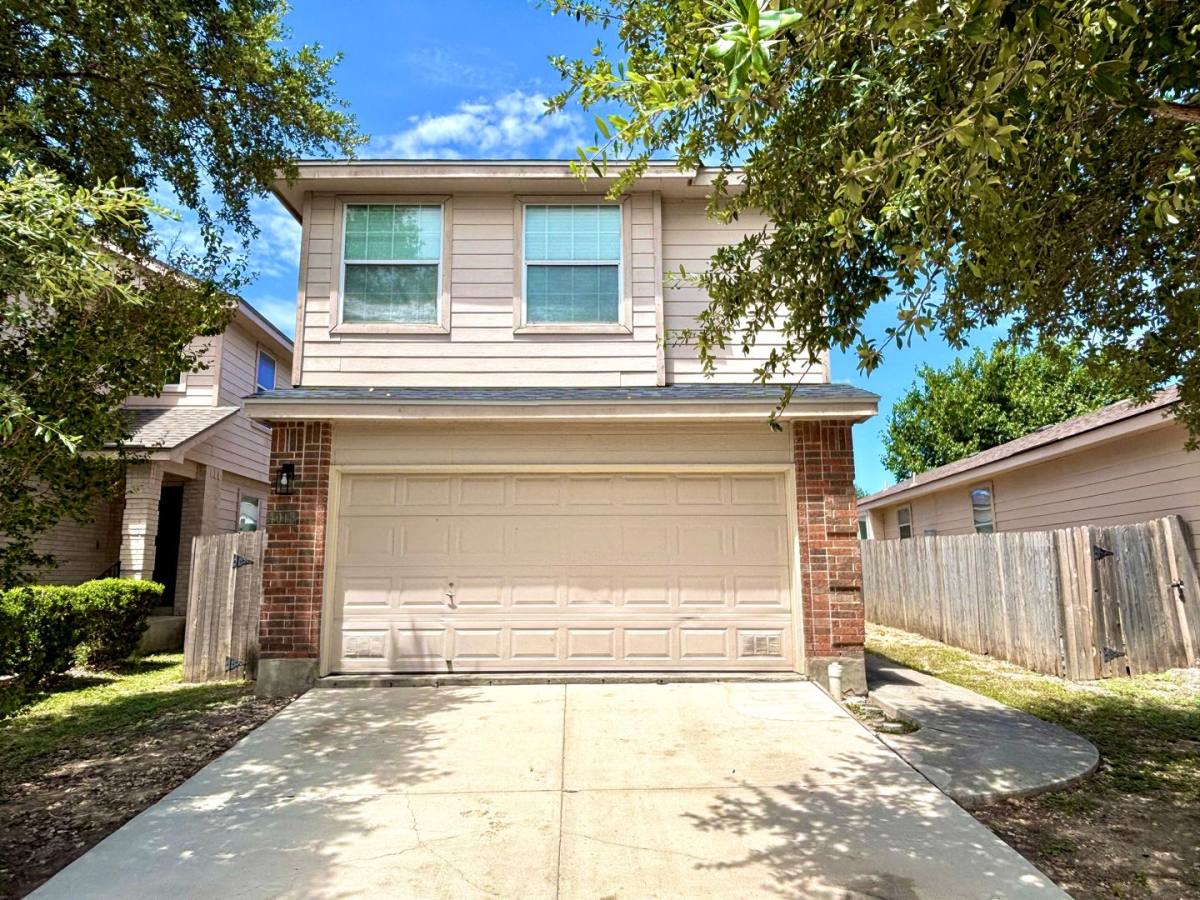 House for rent at 4015 Desert Circle, San Antonio, TX 78244