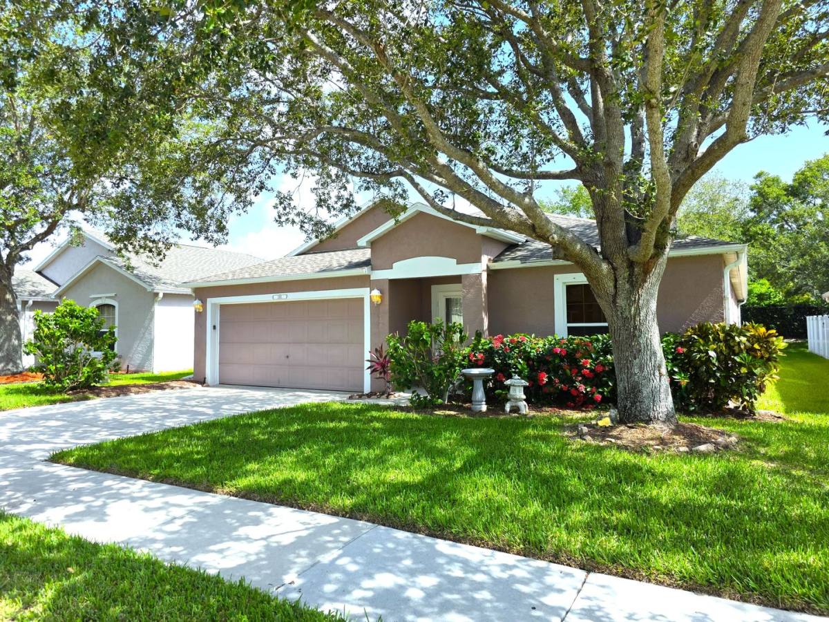 House for rent at 1165 N 13th Square, Vero Beach, FL 32967