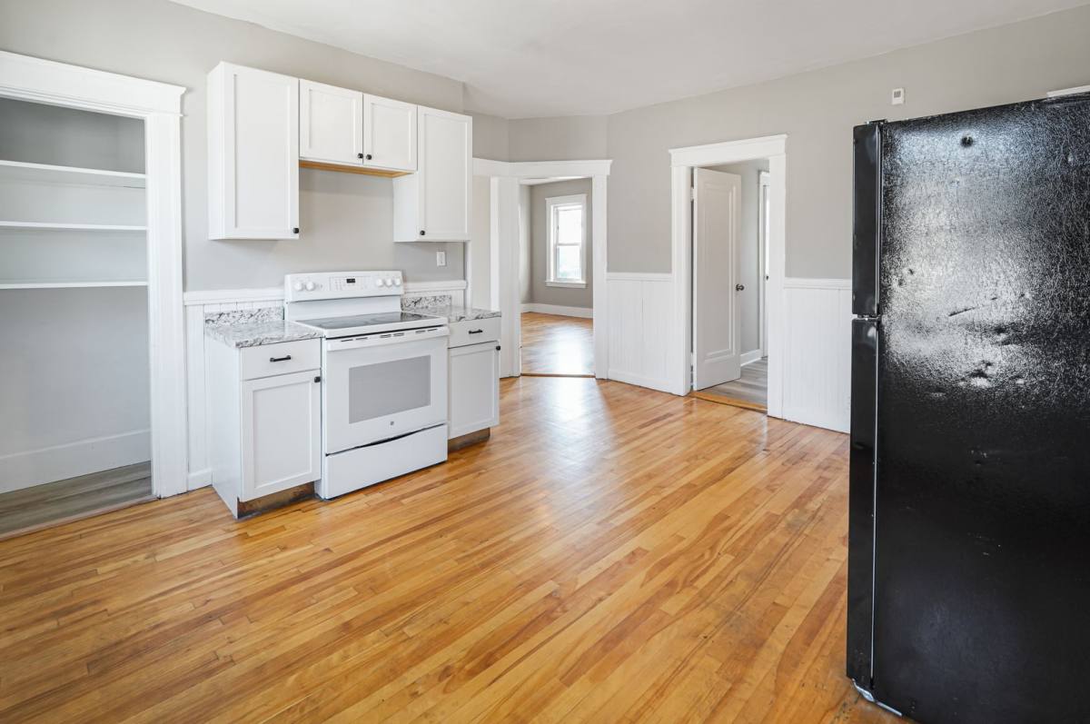 Apartment for rent at 131 Providence St, Worcester, MA 01604