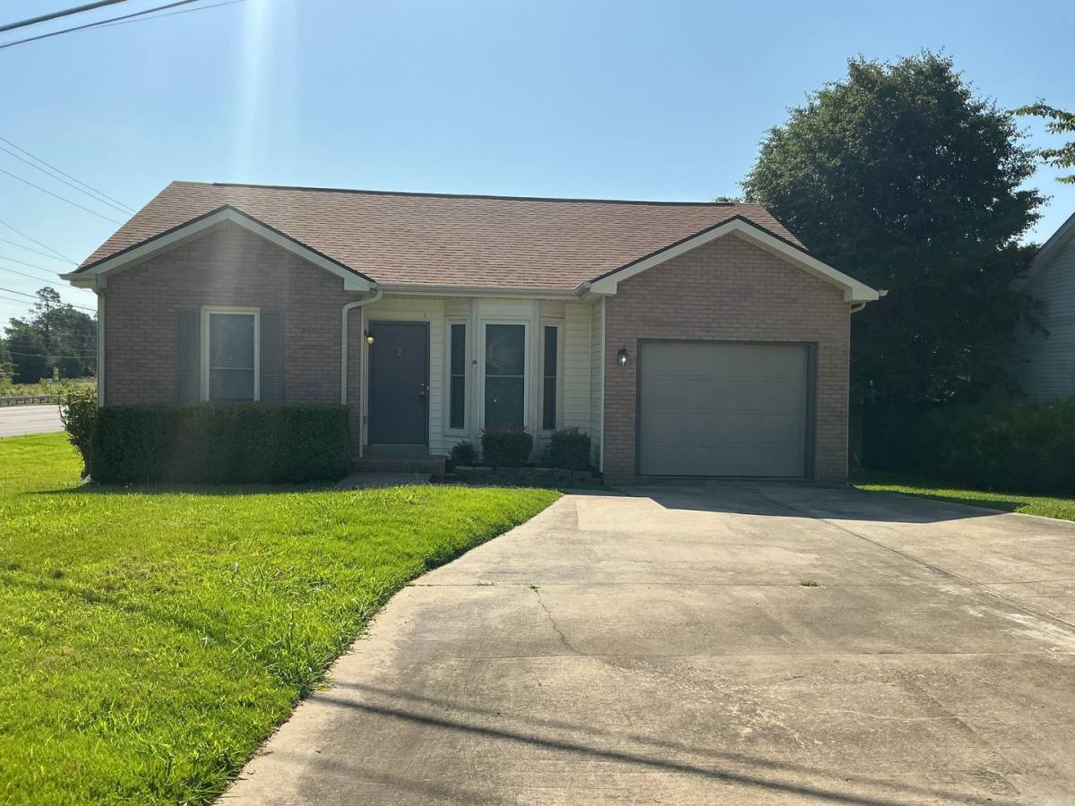 House for rent at 101 Shady Maple Dr, Clarksville, TN 37043