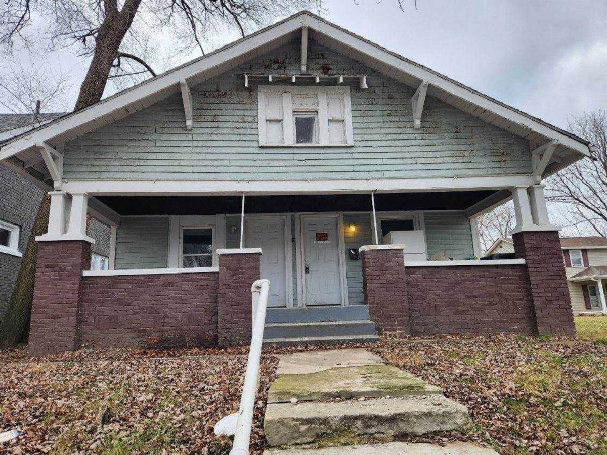 Apartment for rent at 608 N Dearborn St, Indianapolis, IN 46201