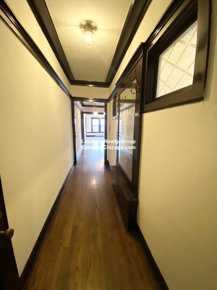 Apartment for rent at 2428 N Sawyer #2E, Chicago, IL 60647